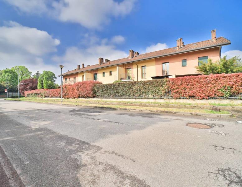 appartamento in vendita a Lomagna