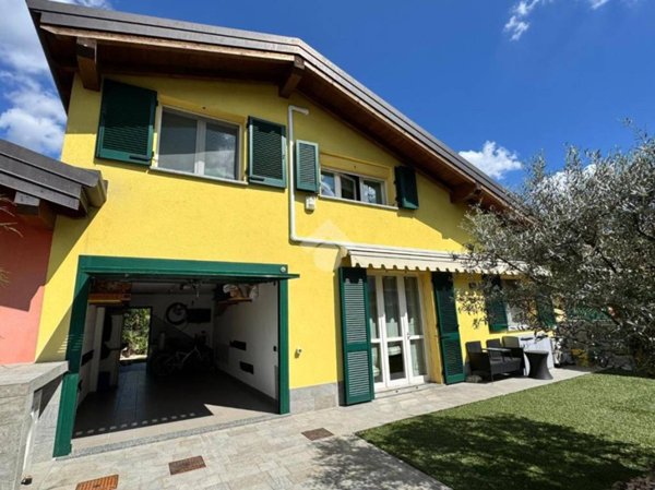 casa indipendente in vendita a Lomagna