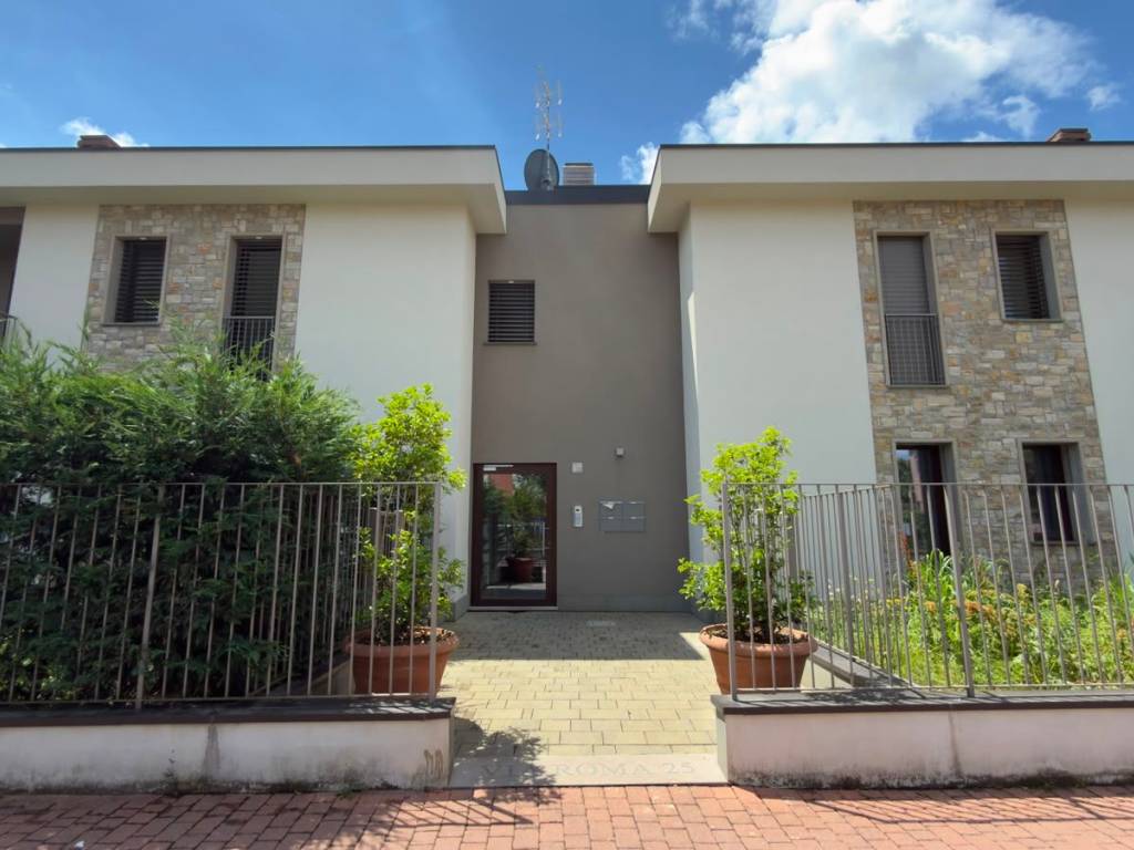 appartamento in vendita a Lomagna
