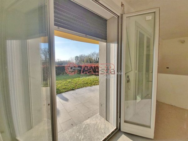 appartamento in vendita a Lomagna