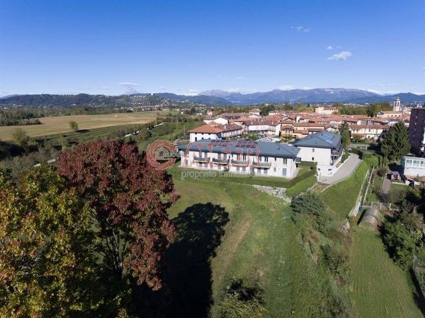 appartamento in vendita a Lomagna
