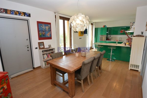 casa indipendente in vendita a Lomagna in zona Fornace