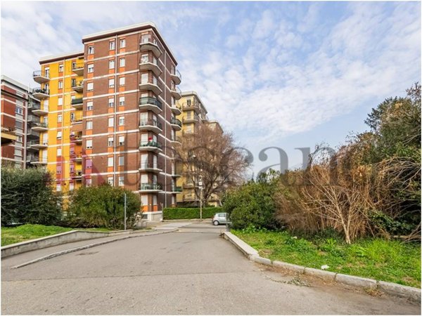 appartamento in vendita a Malgrate in zona Centro