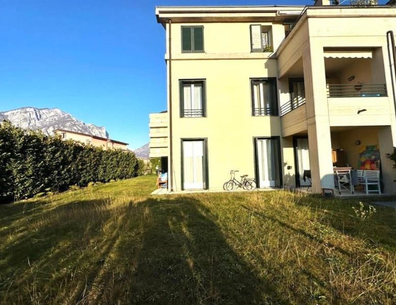 appartamento in vendita a Malgrate in zona Gaggio