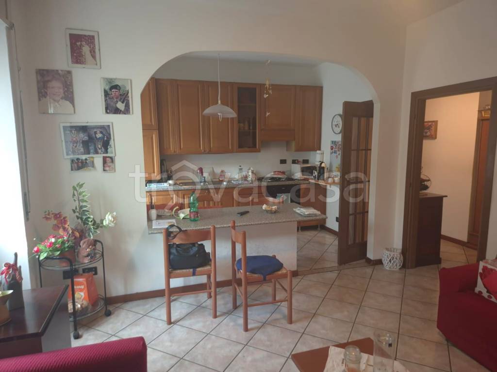 appartamento in vendita a Malgrate in zona Gaggio
