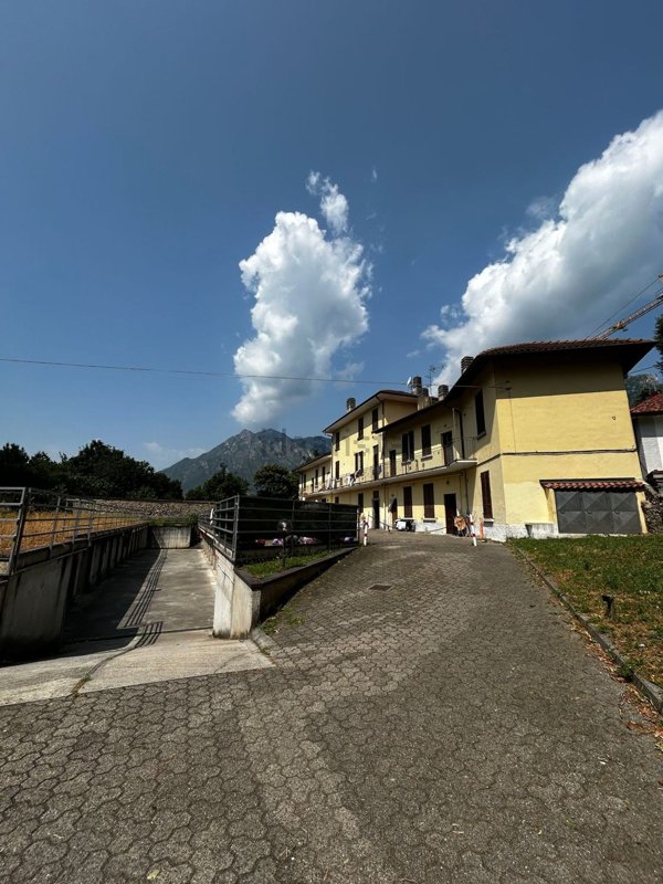 appartamento in vendita a Malgrate
