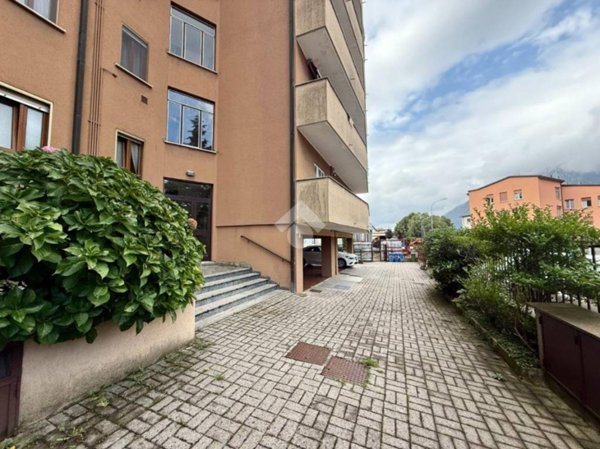 appartamento in vendita a Malgrate