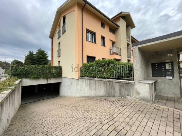 appartamento in vendita a Malgrate
