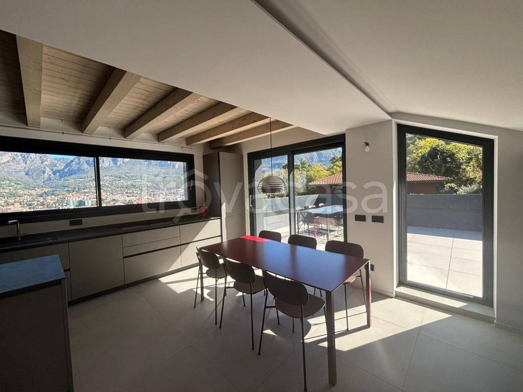 appartamento in vendita a Malgrate