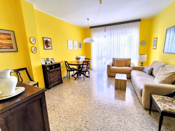 appartamento in vendita a Malgrate in zona Centro