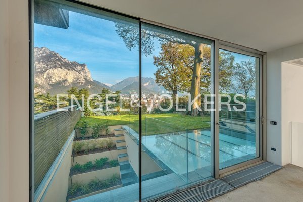 casa indipendente in vendita a Malgrate