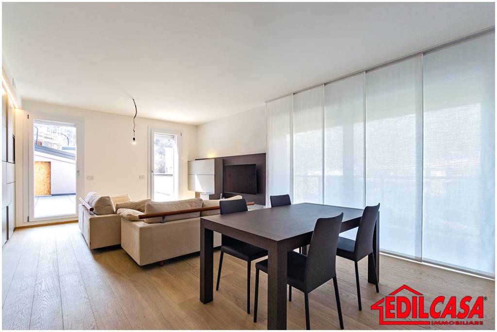 appartamento in vendita a Malgrate in zona Centro