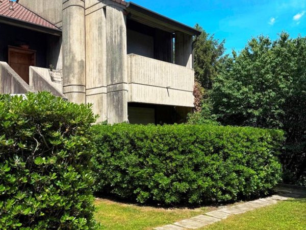 casa indipendente in vendita a Malgrate in zona Centro