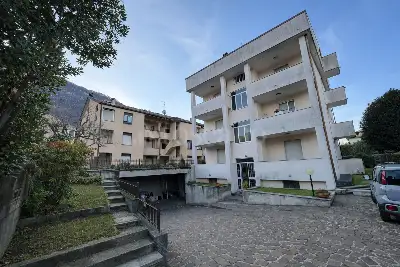 appartamento in vendita a Malgrate in zona Gaggio