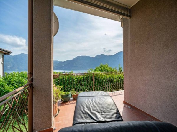 casa indipendente in vendita a Mandello del Lario