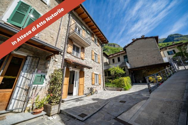 casa indipendente in vendita a Mandello del Lario