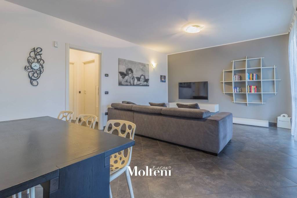 appartamento in vendita a Mandello del Lario