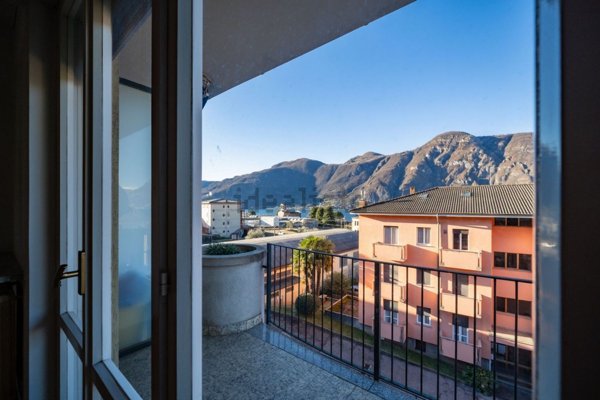 appartamento in vendita a Mandello del Lario