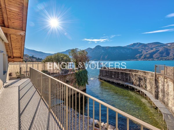 casa indipendente in vendita a Mandello del Lario in zona Olcio