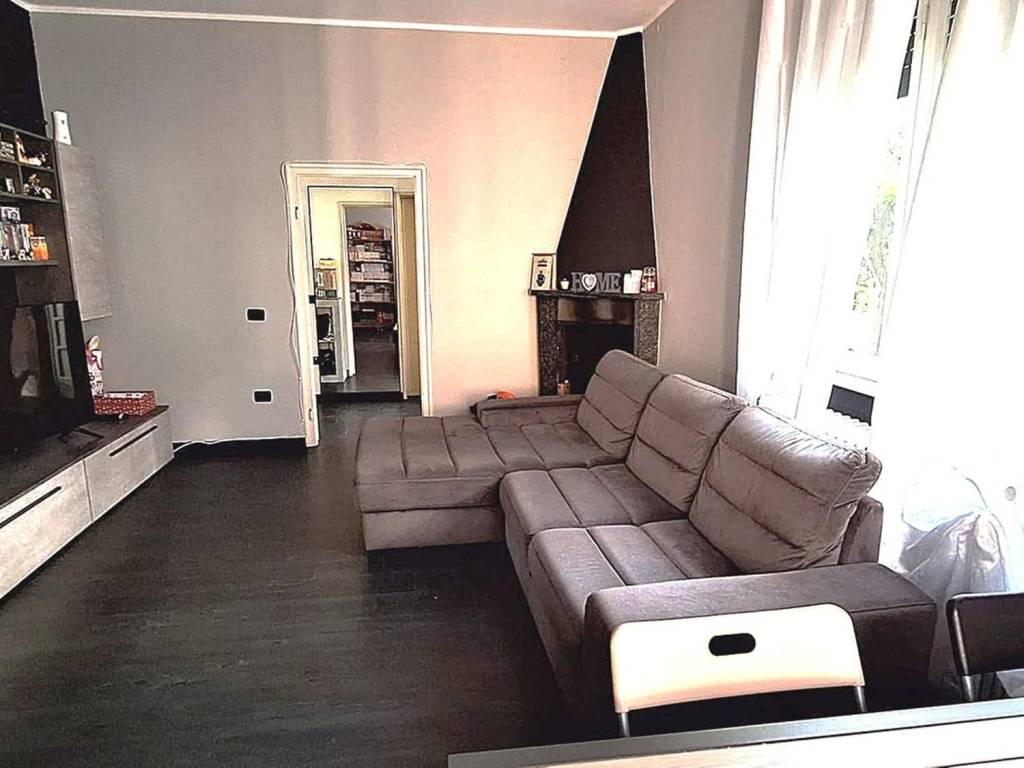 appartamento in vendita a Mandello del Lario