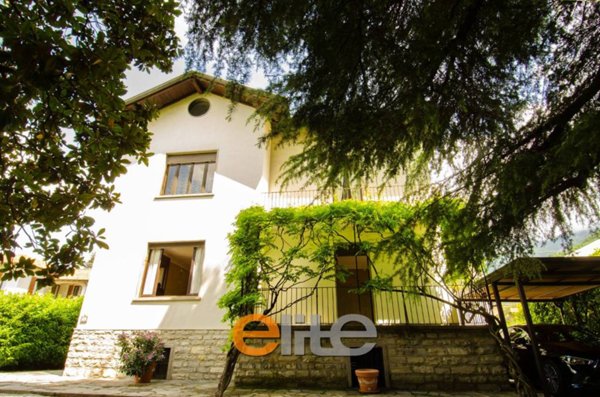 casa indipendente in vendita a Mandello del Lario