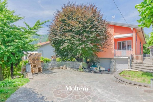 casa indipendente in vendita a Mandello del Lario