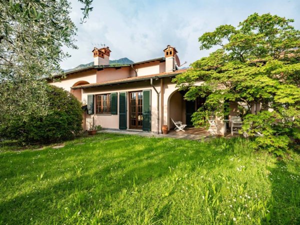 casa indipendente in vendita a Mandello del Lario
