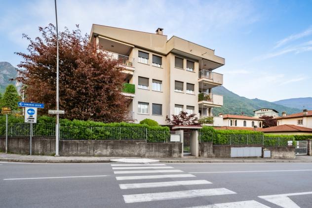 appartamento in vendita a Mandello del Lario