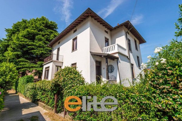 casa indipendente in vendita a Mandello del Lario
