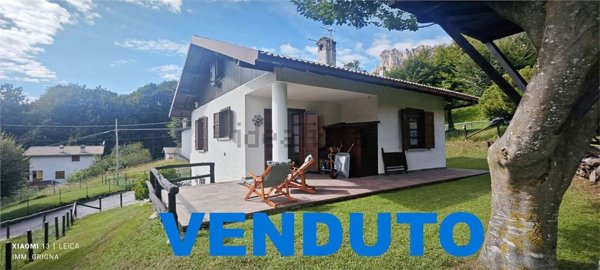 casa indipendente in vendita a Mandello del Lario