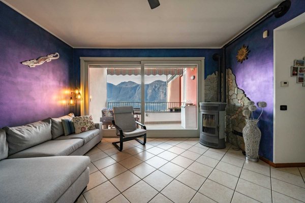 appartamento in vendita a Mandello del Lario