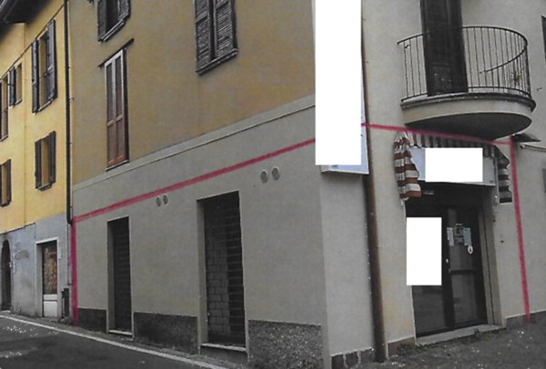negozio in vendita a Mandello del Lario