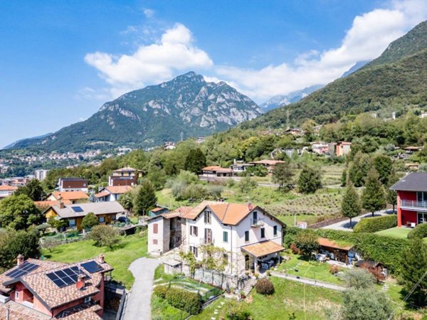 appartamento in vendita a Mandello del Lario