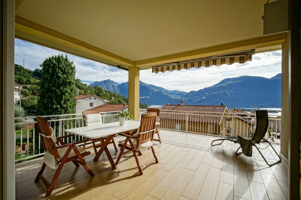 casa indipendente in vendita a Mandello del Lario in zona Maggiana