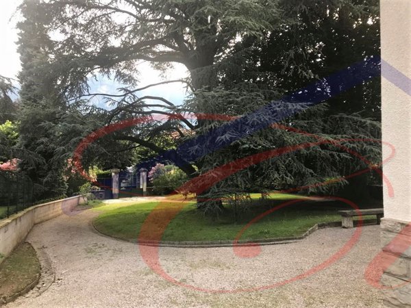 casa indipendente in vendita a Mandello del Lario