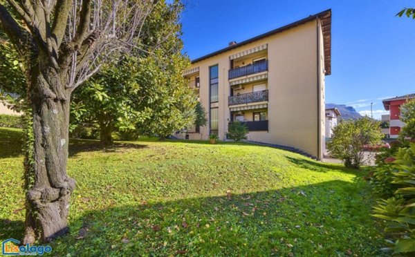 appartamento in vendita a Mandello del Lario