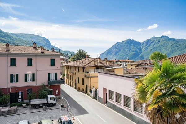 appartamento in vendita a Mandello del Lario