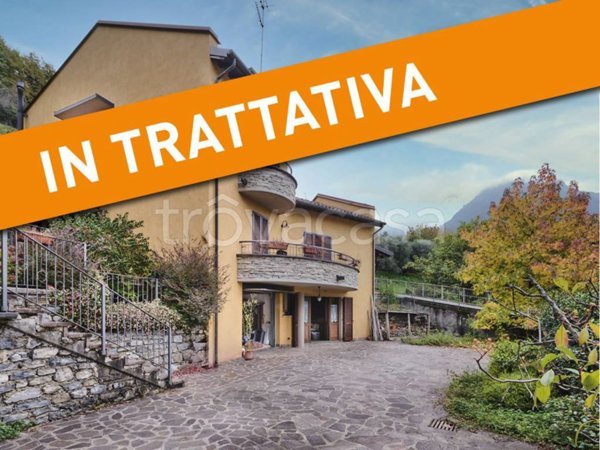 casa indipendente in vendita a Mandello del Lario