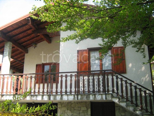 casa indipendente in vendita a Mandello del Lario