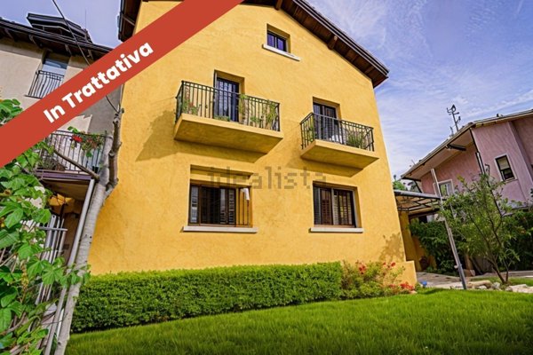 casa indipendente in vendita a Mandello del Lario