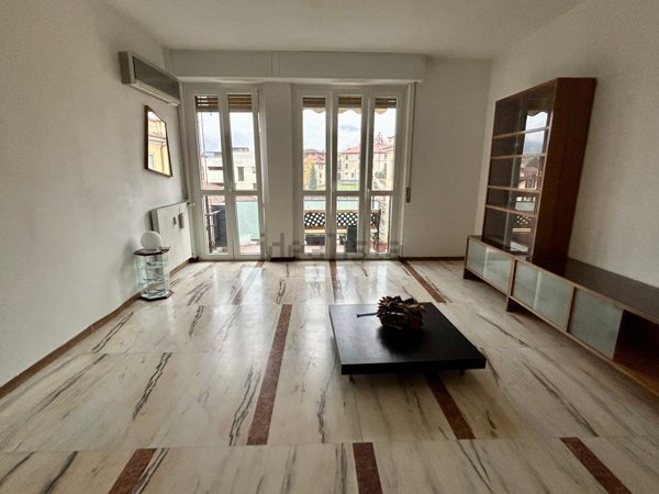 appartamento in vendita a Mandello del Lario