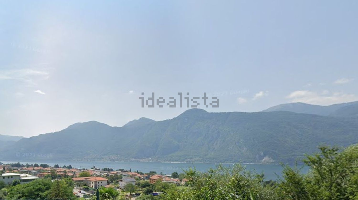 terreno edificabile in vendita a Mandello del Lario