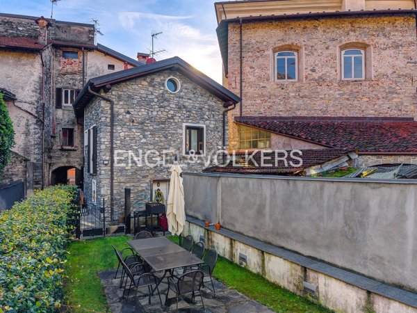 casa indipendente in vendita a Mandello del Lario
