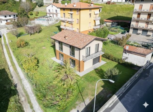 casa indipendente in vendita a Mandello del Lario