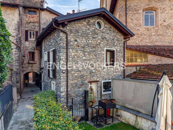 casa indipendente in vendita a Mandello del Lario
