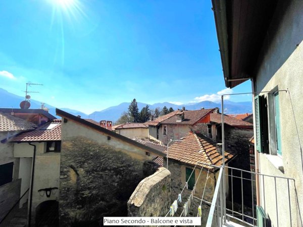 casa indipendente in vendita a Mandello del Lario in zona Maggiana