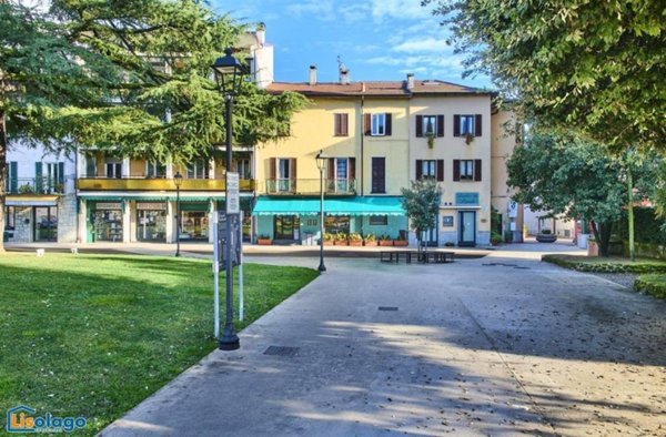 casa indipendente in vendita a Mandello del Lario
