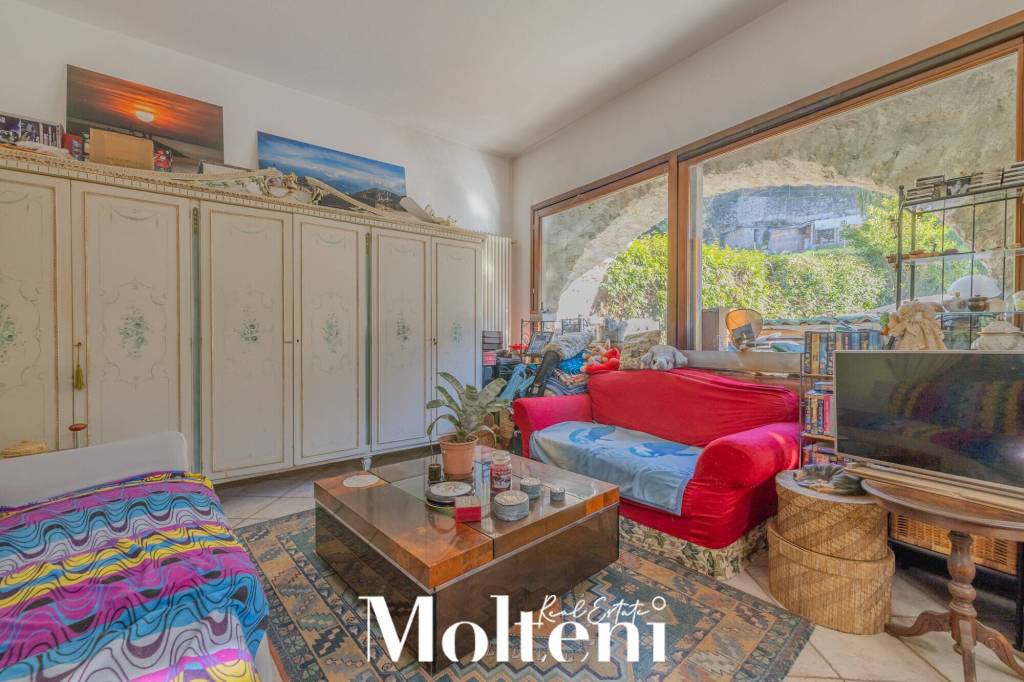 casa indipendente in vendita a Mandello del Lario in zona Maggiana