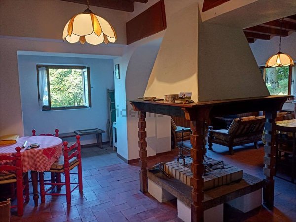 casa indipendente in vendita a Mandello del Lario