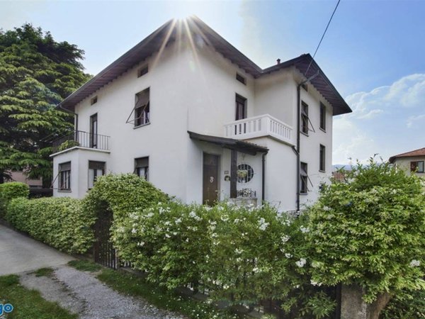 casa indipendente in vendita a Mandello del Lario